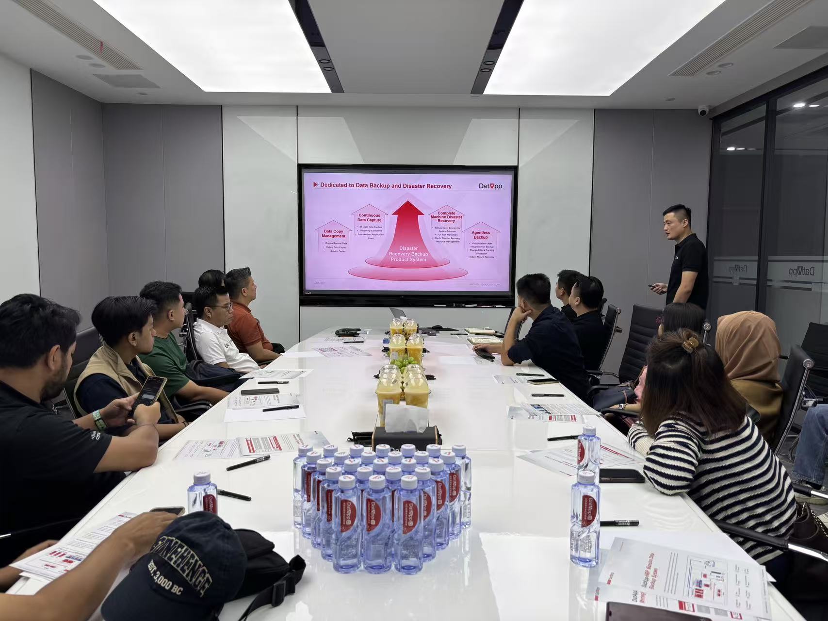 微信图片_20250917155952_1380_32.jpg 微信图片_20250917155952_1380_32.jpg